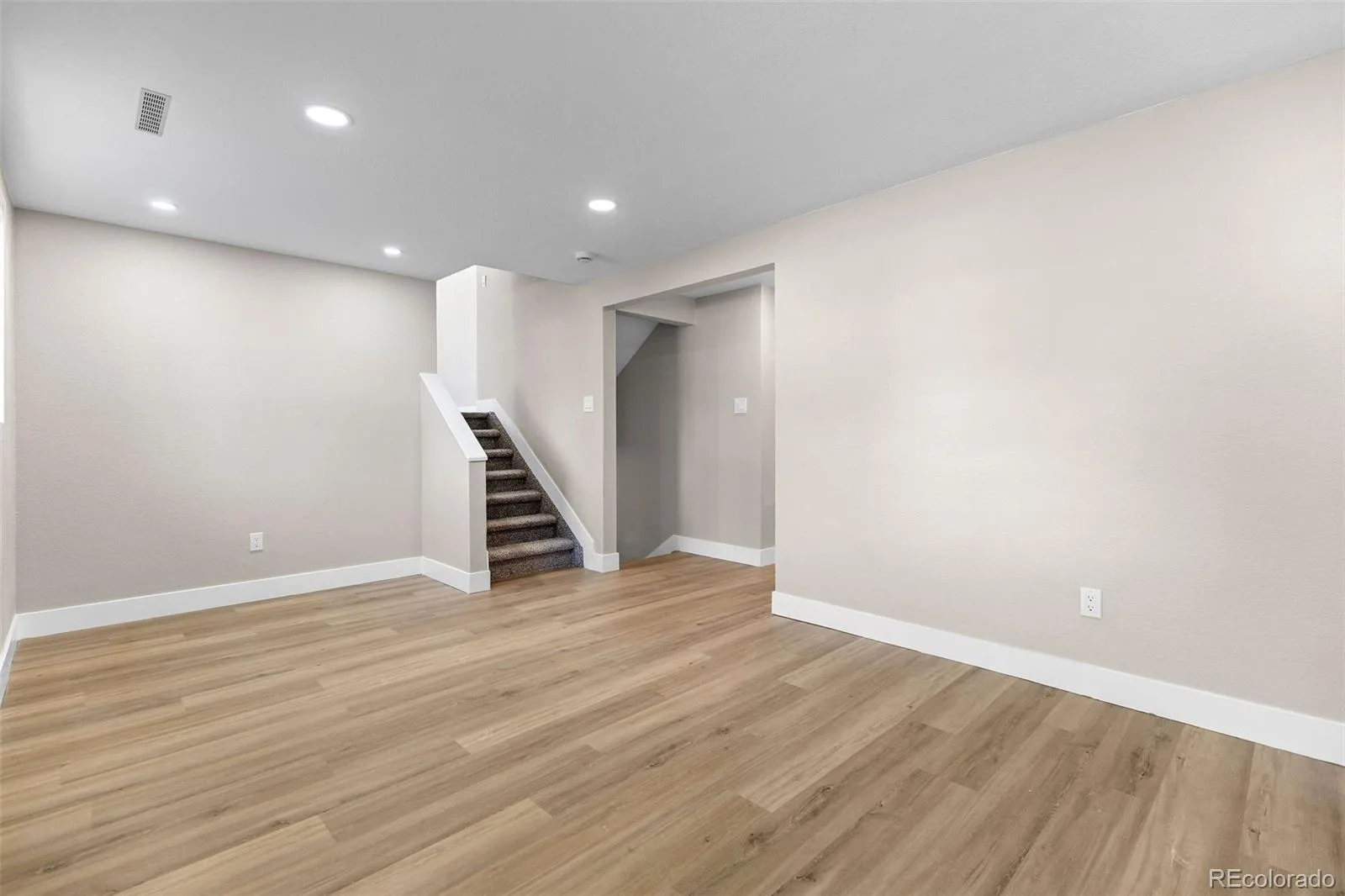 6438 S Harlan Way Littleton CO 80123 | MLS #REC4084537 08202026204606 1600 20