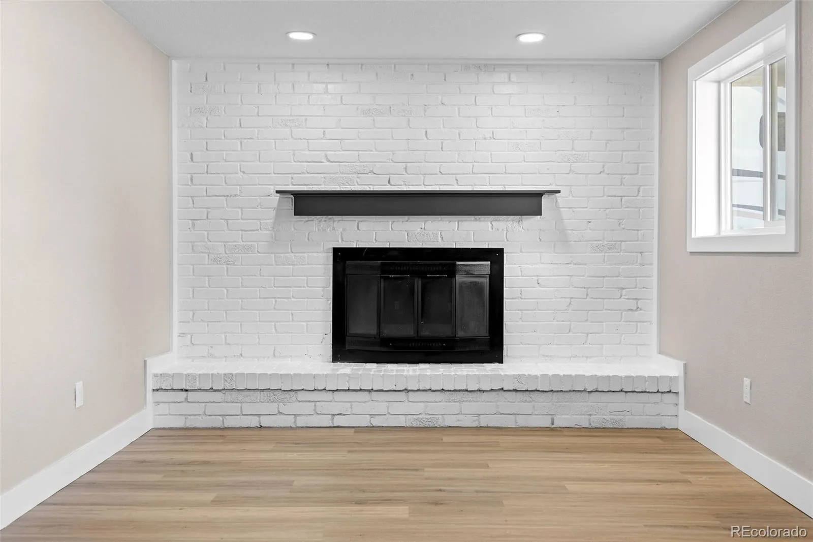 6438 S Harlan Way Littleton CO 80123 | MLS #REC4084537 08202026204606 1600 22
