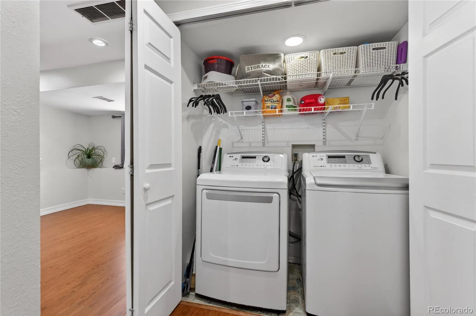 952 S Quintero Court Aurora CO 80017 MLS #REC4084545 05182026184518 1600 20
