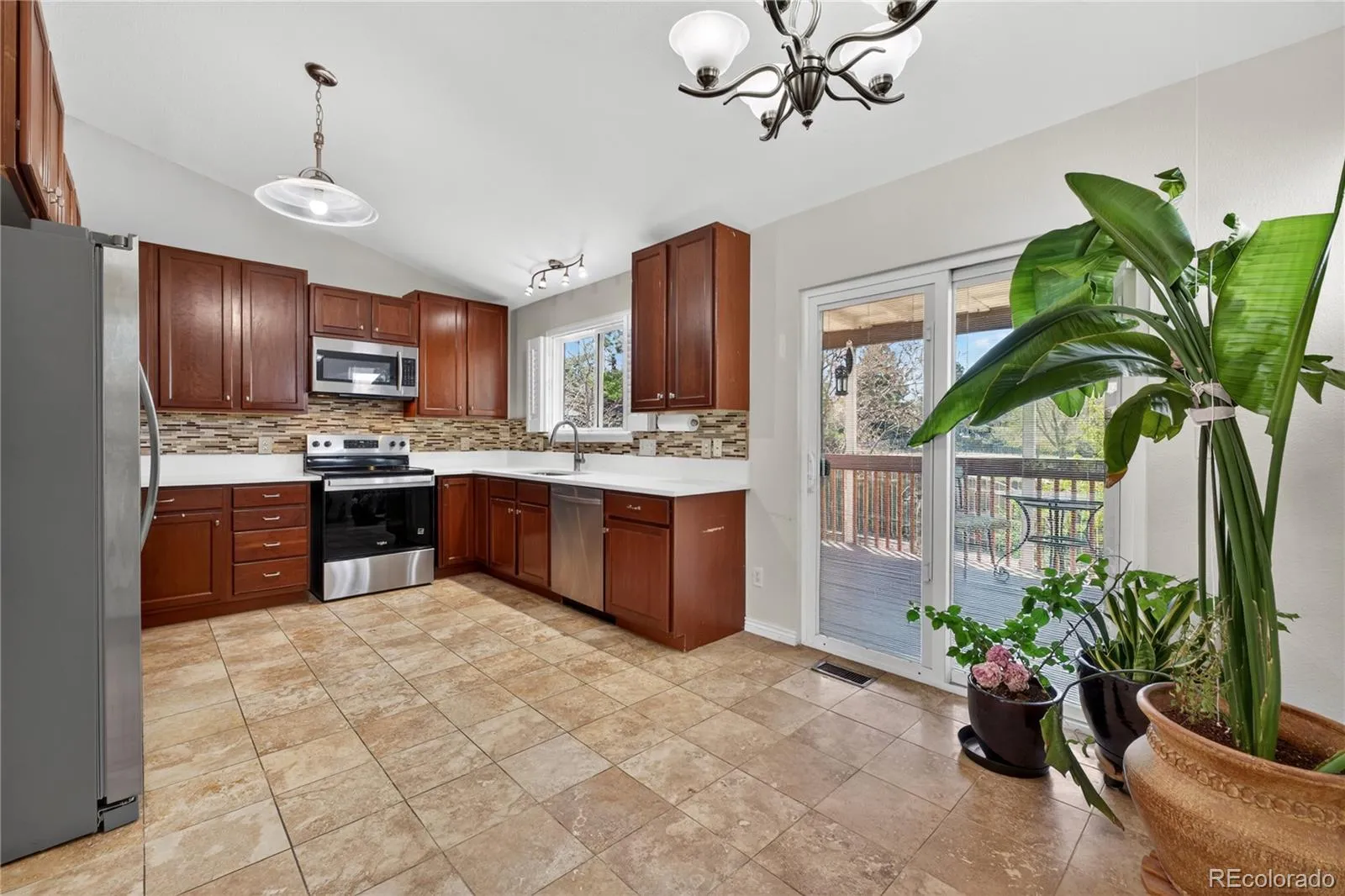 952 S Quintero Court Aurora CO 80017 MLS #REC4084545 05182026184518 1600 5