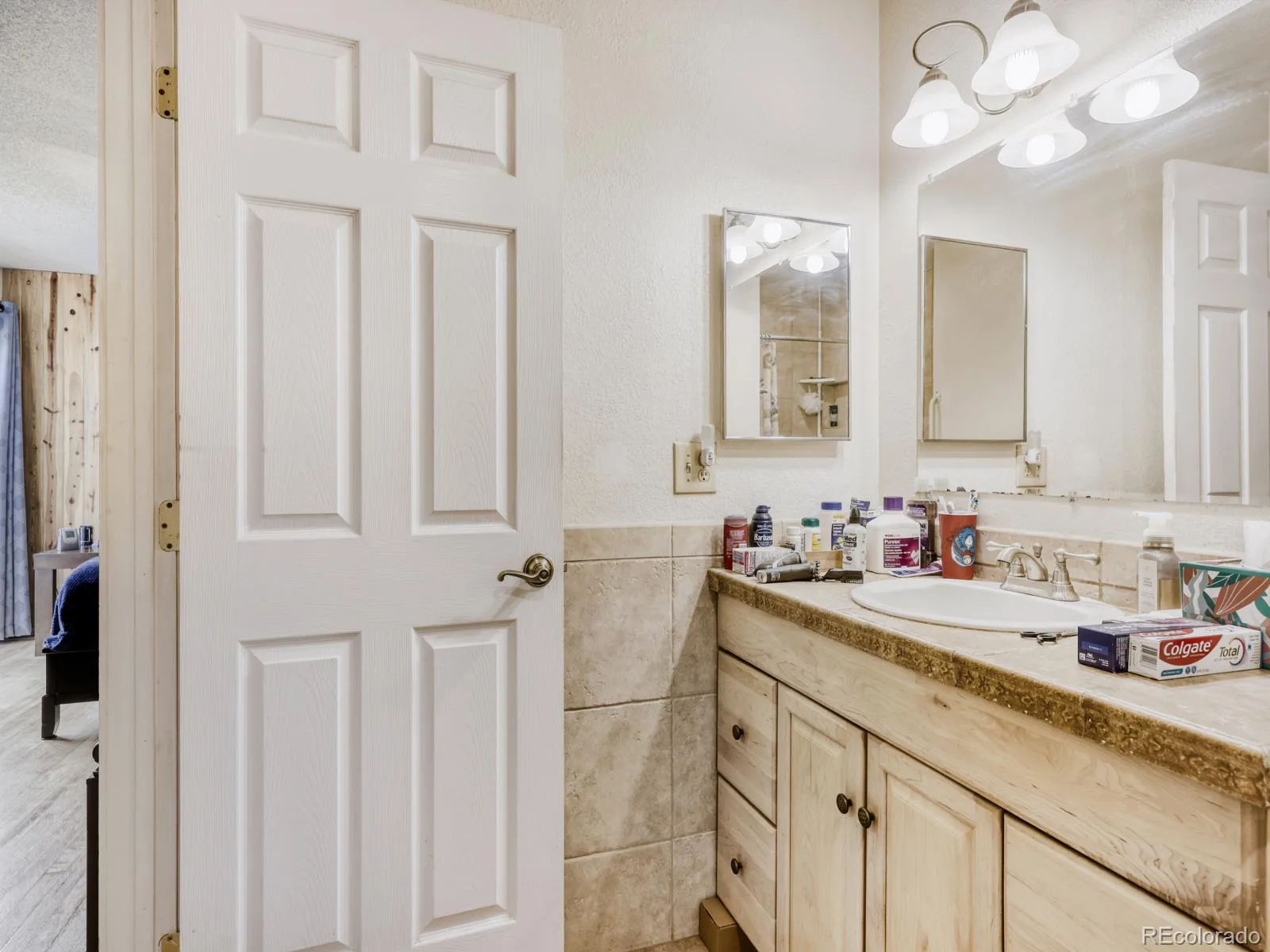 5671 W 71st Avenue Arvada CO 80003 MLS #REC4085020 06302026002325 1600 17