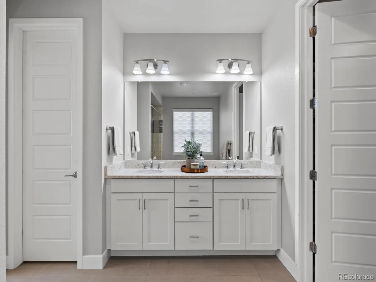 10424 Maplebrook Way Highlands Ranch CO 80126 | MLS #REC4086847 08192026170456 1200 25