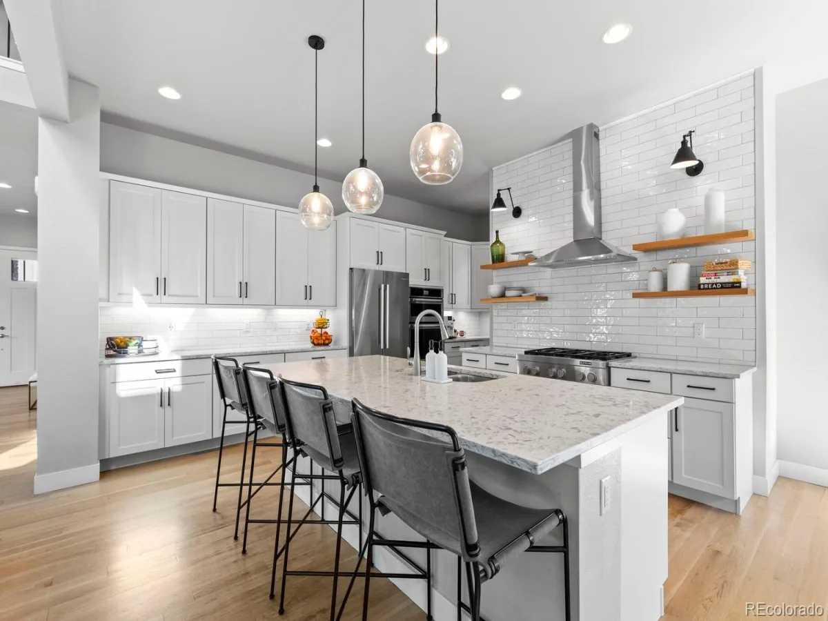10424 Maplebrook Way Highlands Ranch CO 80126 | MLS #REC4086847 08192026170456 1200 5