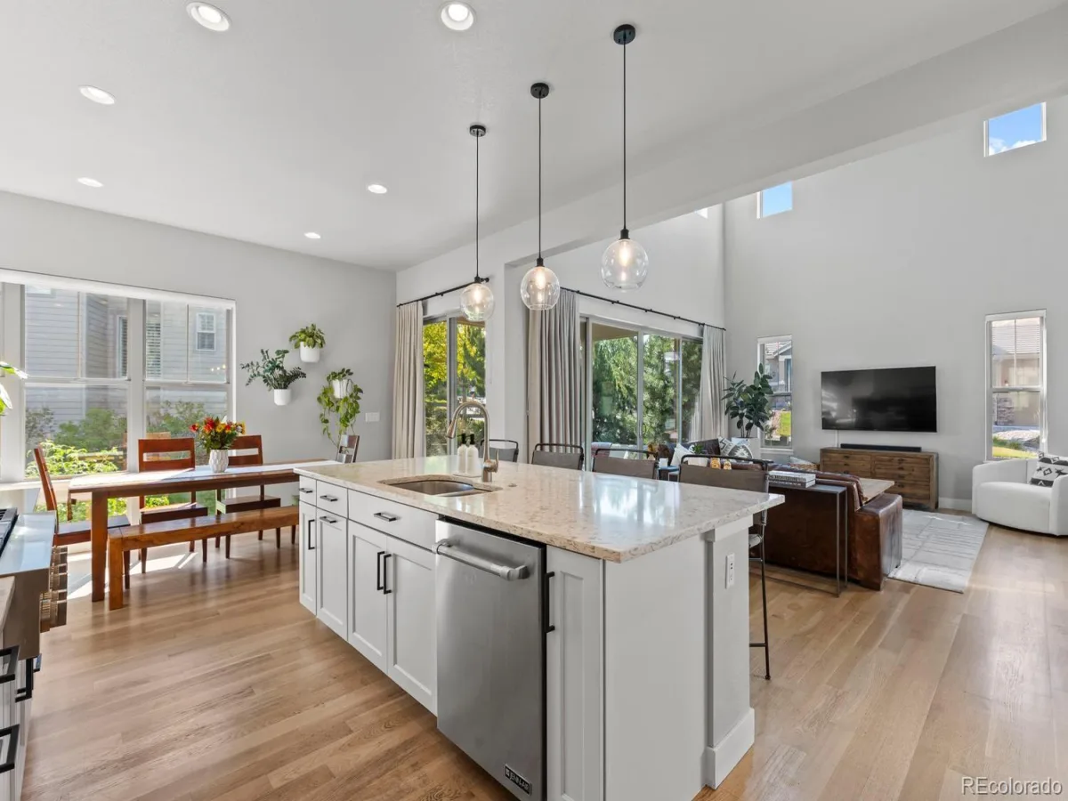 10424 Maplebrook Way Highlands Ranch CO 80126 | MLS #REC4086847 08192026170456 1200 7