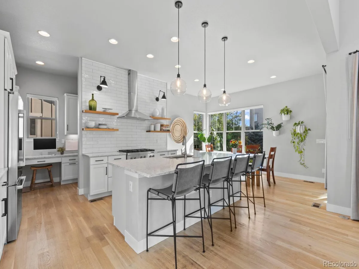 10424 Maplebrook Way Highlands Ranch CO 80126 | MLS #REC4086847 08192026170456 1200 8