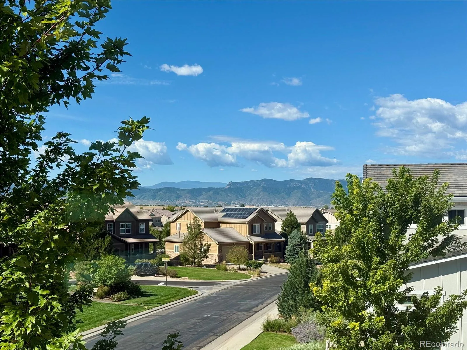 10424 Maplebrook Way Highlands Ranch CO 80126 | MLS #REC4086847 08192026170456 1600 29