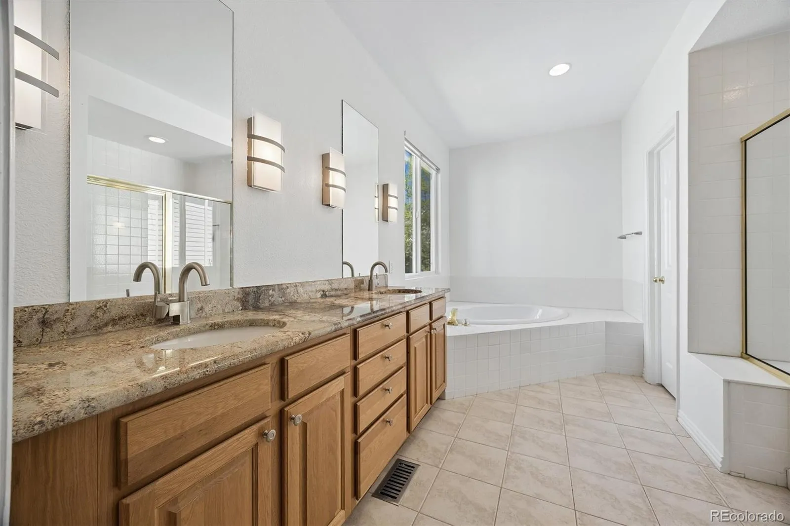 04172026031057 1600 10