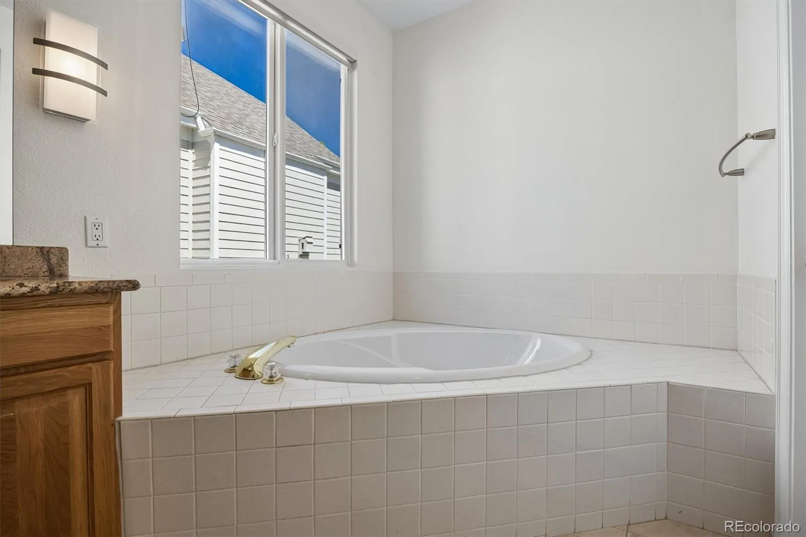 04172026031057 1600 11