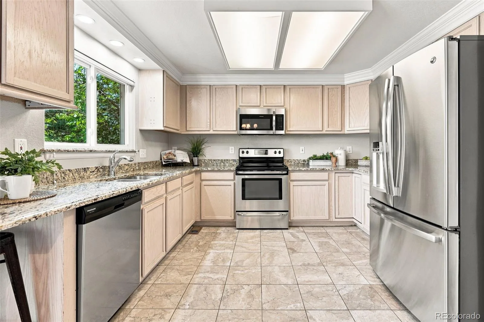 19931 E Radcliff Place Aurora CO 80015 | MLS #REC4092535 08312026153900 1600 13