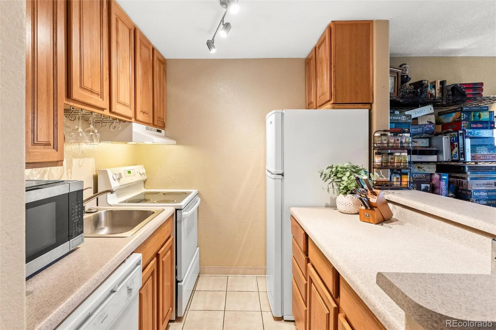 5402 Carr Street #206 Arvada CO 80002 | MLS #REC4093863 07162026144137 1600 8