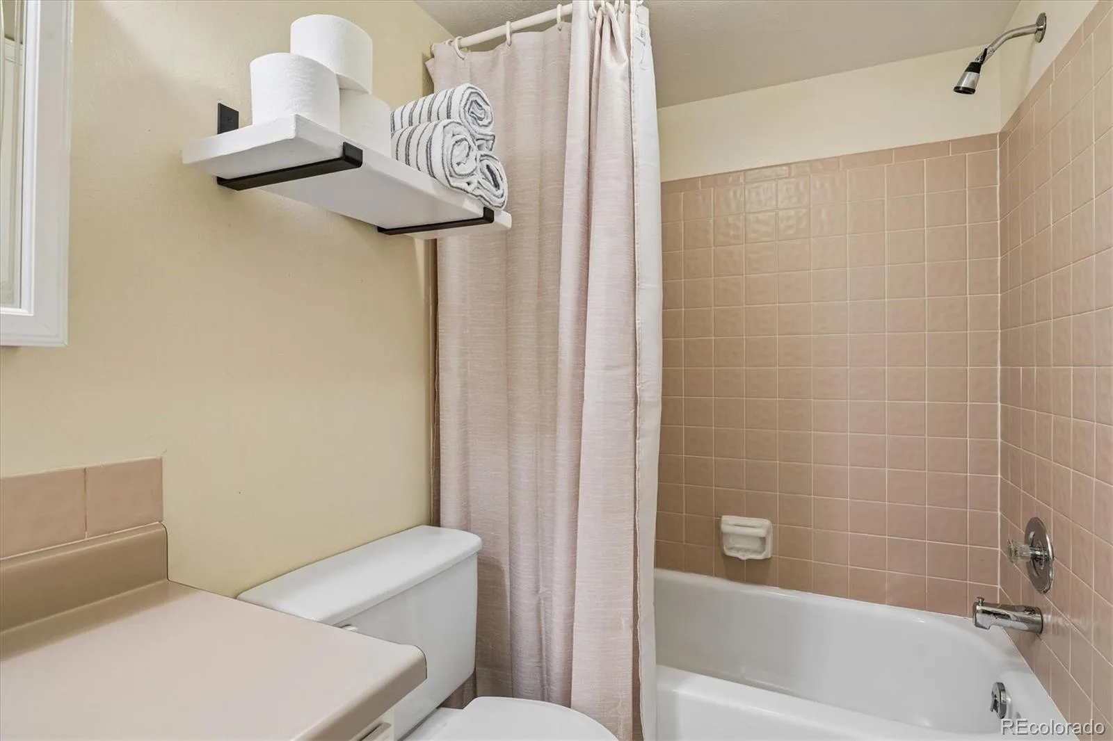 5793 W 75th Avenue Arvada CO 80003 | MLS #REC4094146 07232026163245 1600 13