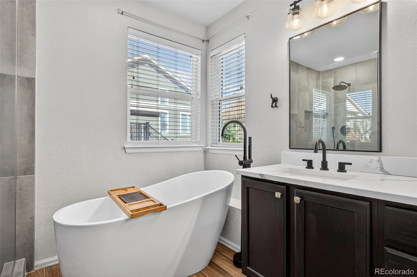 04102026135144 1600 30