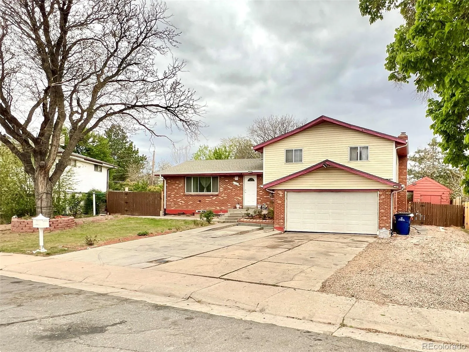 12882 E Center Avenue Aurora CO 80012 MLS #REC4095410 05082026153900 1600 0