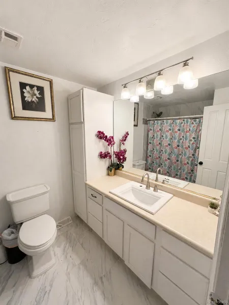 12882 E Center Avenue Aurora CO 80012 MLS #REC4095410 05082026153900 800 11