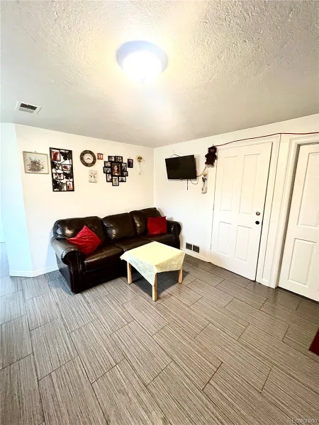 12882 E Center Avenue Aurora CO 80012 MLS #REC4095410 05082026153900 800 13