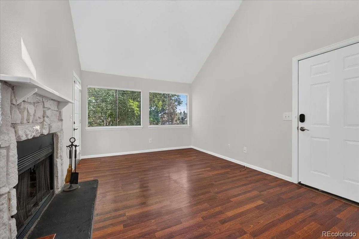 982 S Dearborn Way #10 Aurora CO 80012 | MLS #REC4095871 08192026134601 1200 1
