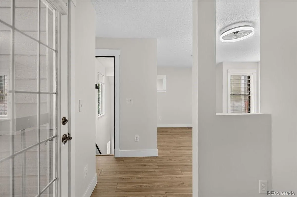 982 S Dearborn Way #10 Aurora CO 80012 | MLS #REC4095871 08192026134601 1200 17