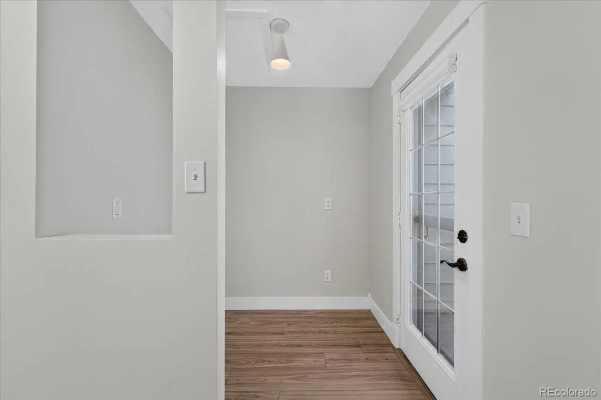 982 S Dearborn Way #10 Aurora CO 80012 | MLS #REC4095871 08192026134601 1200 18