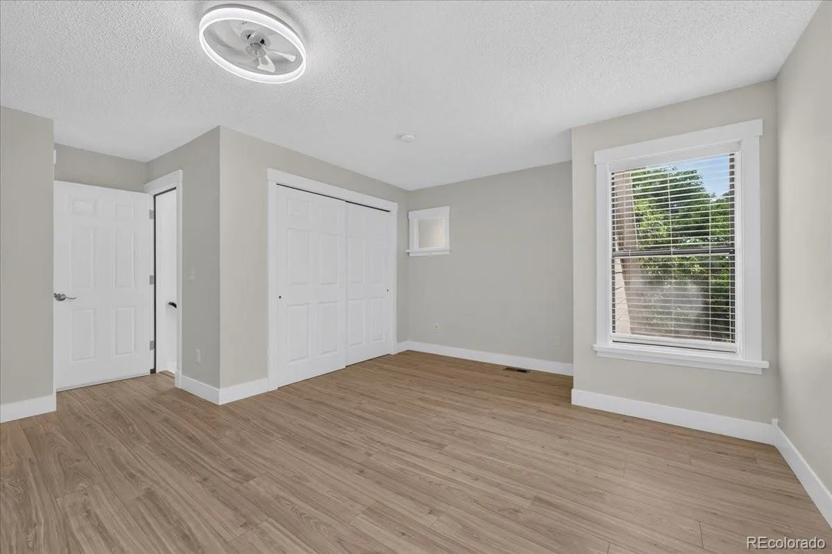 982 S Dearborn Way #10 Aurora CO 80012 | MLS #REC4095871 08192026134601 1200 23