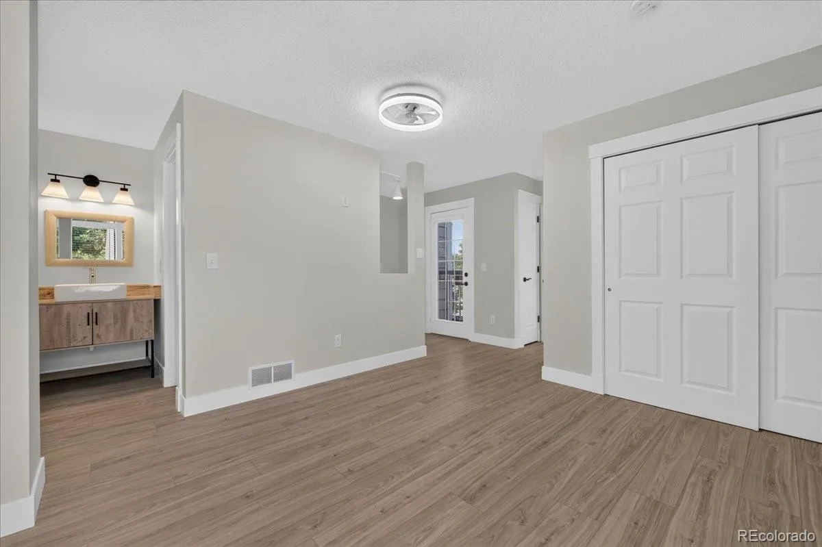 982 S Dearborn Way #10 Aurora CO 80012 | MLS #REC4095871 08192026134601 1200 24