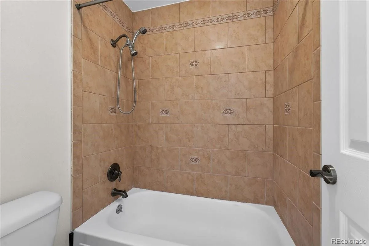 982 S Dearborn Way #10 Aurora CO 80012 | MLS #REC4095871 08192026134601 1200 26