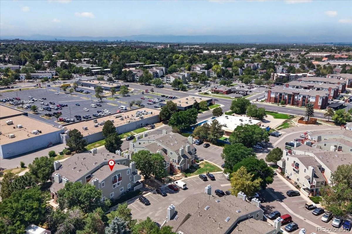982 S Dearborn Way #10 Aurora CO 80012 | MLS #REC4095871 08192026134601 1200 31