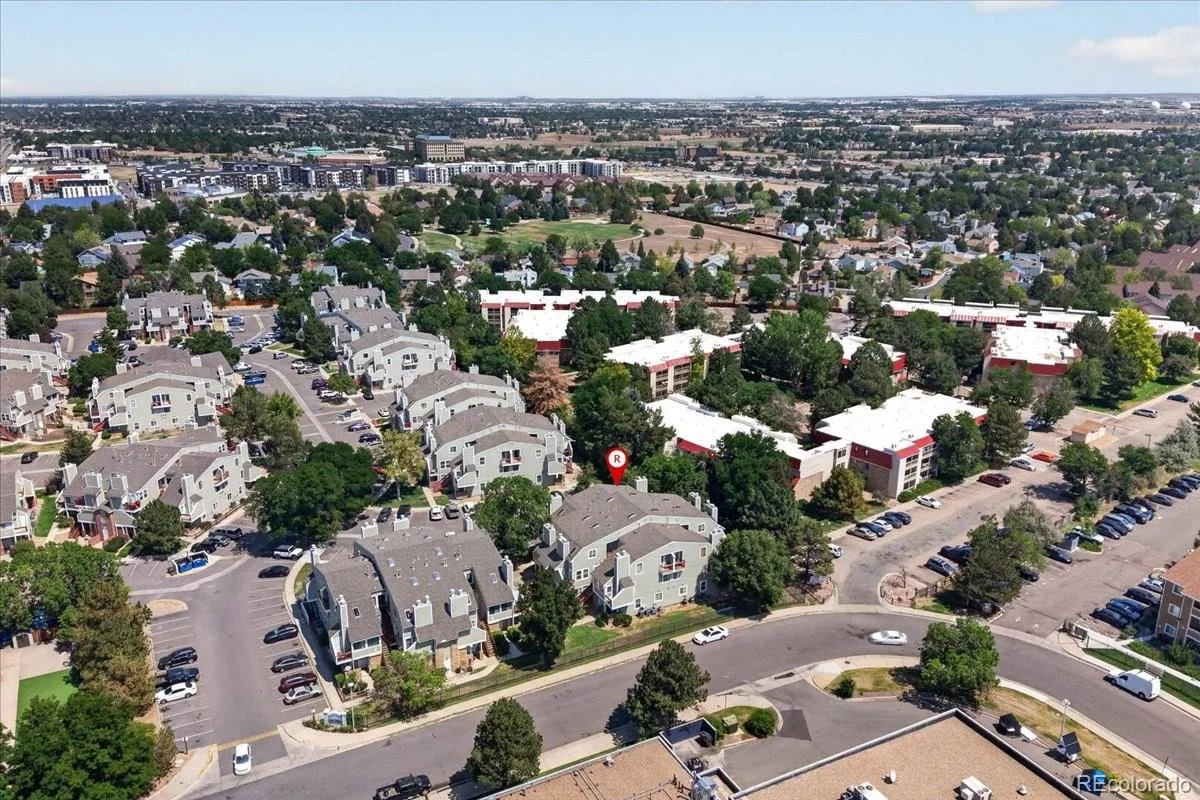 982 S Dearborn Way #10 Aurora CO 80012 | MLS #REC4095871 08192026134601 1200 32