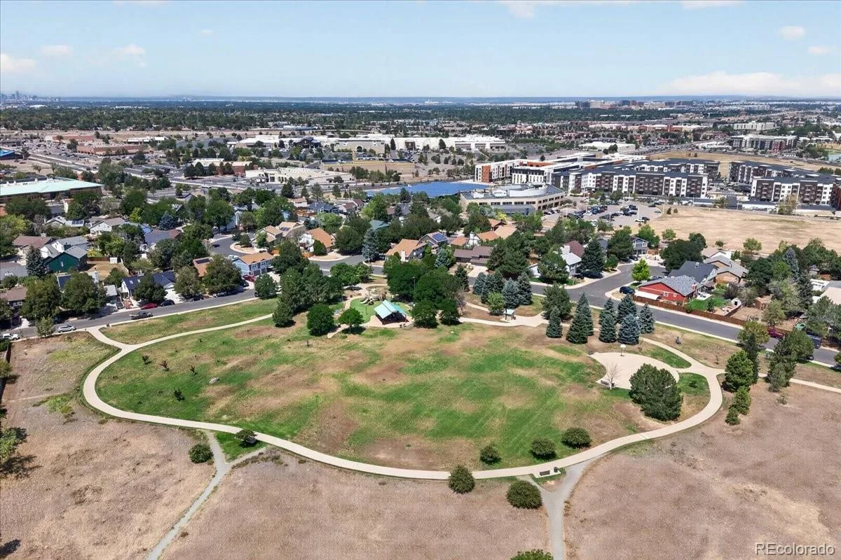 982 S Dearborn Way #10 Aurora CO 80012 | MLS #REC4095871 08192026134601 1200 34
