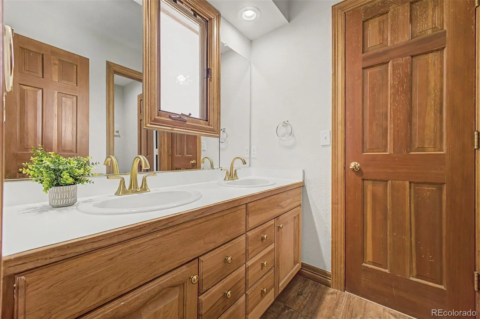 26384 E Otero Drive Aurora CO 80016 | MLS #REC4097398 07162026181740 1600 28