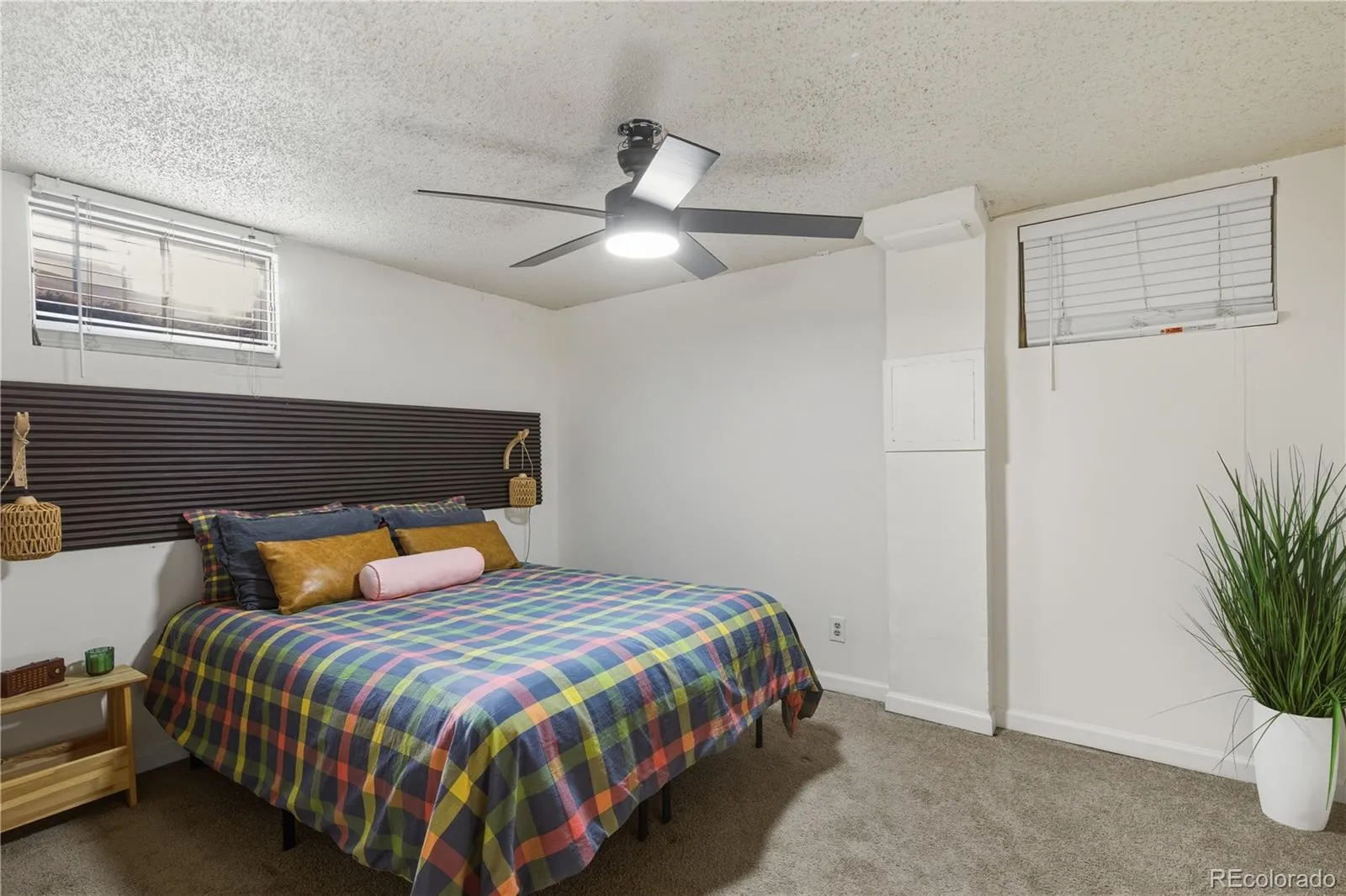 04032026232823 1600 17