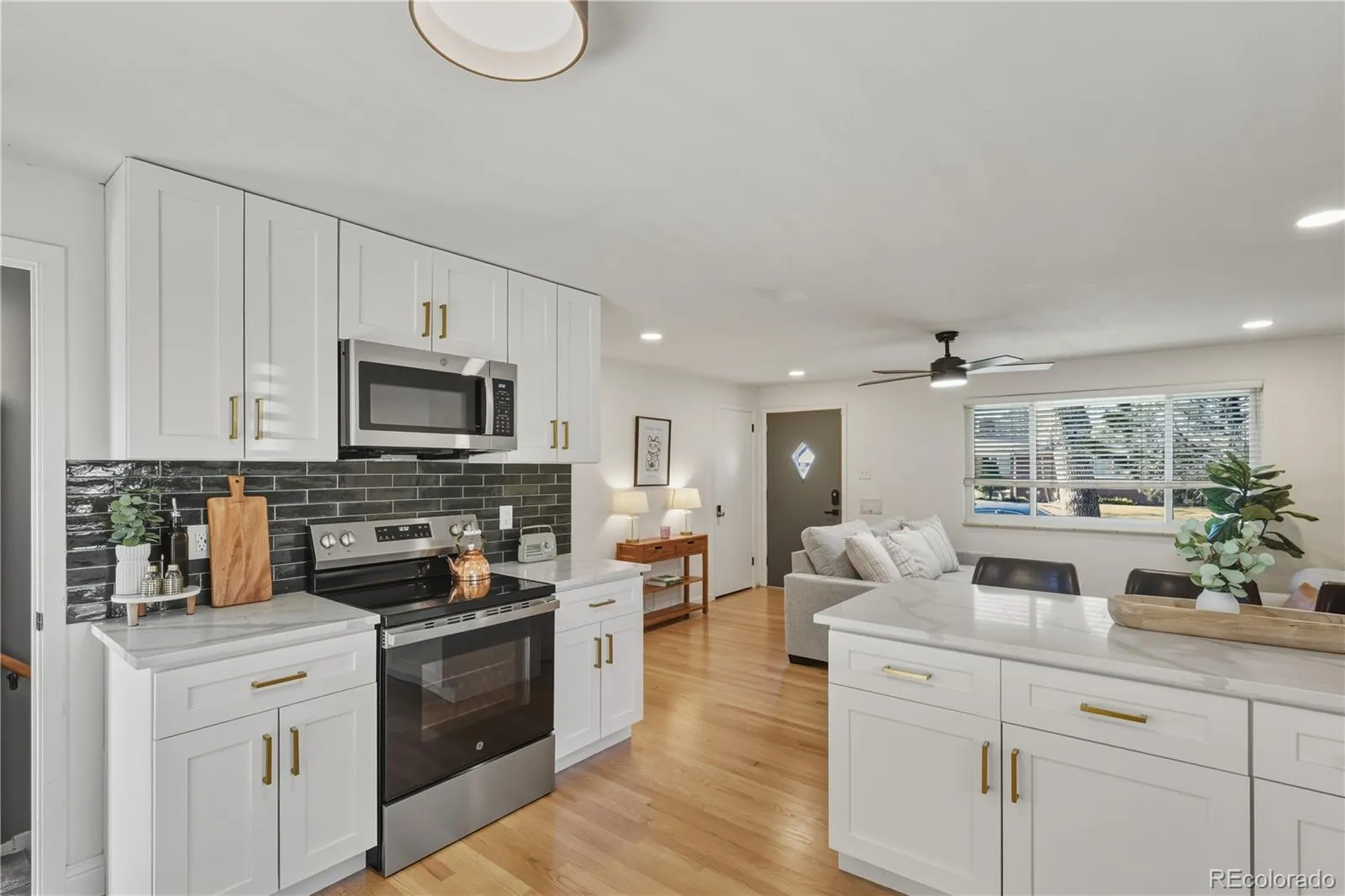 04032026232823 1600 3