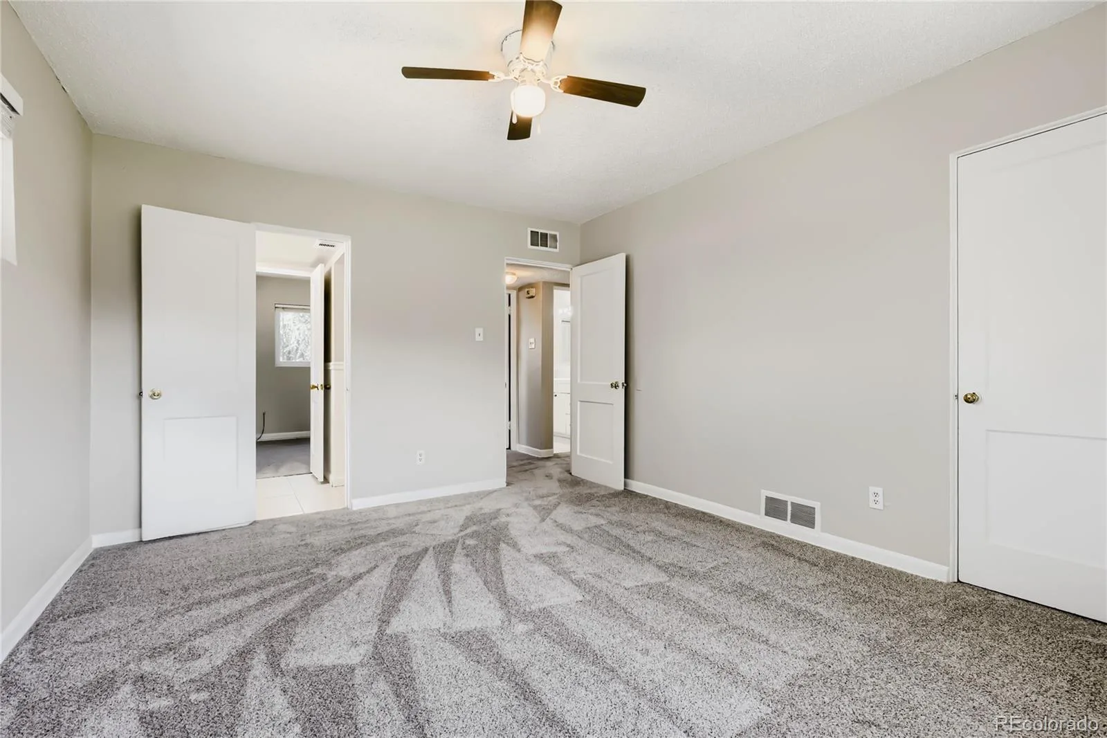 1158 Revere Street Aurora CO 80011 | MLS #REC4099397 08292026001924 1600 19