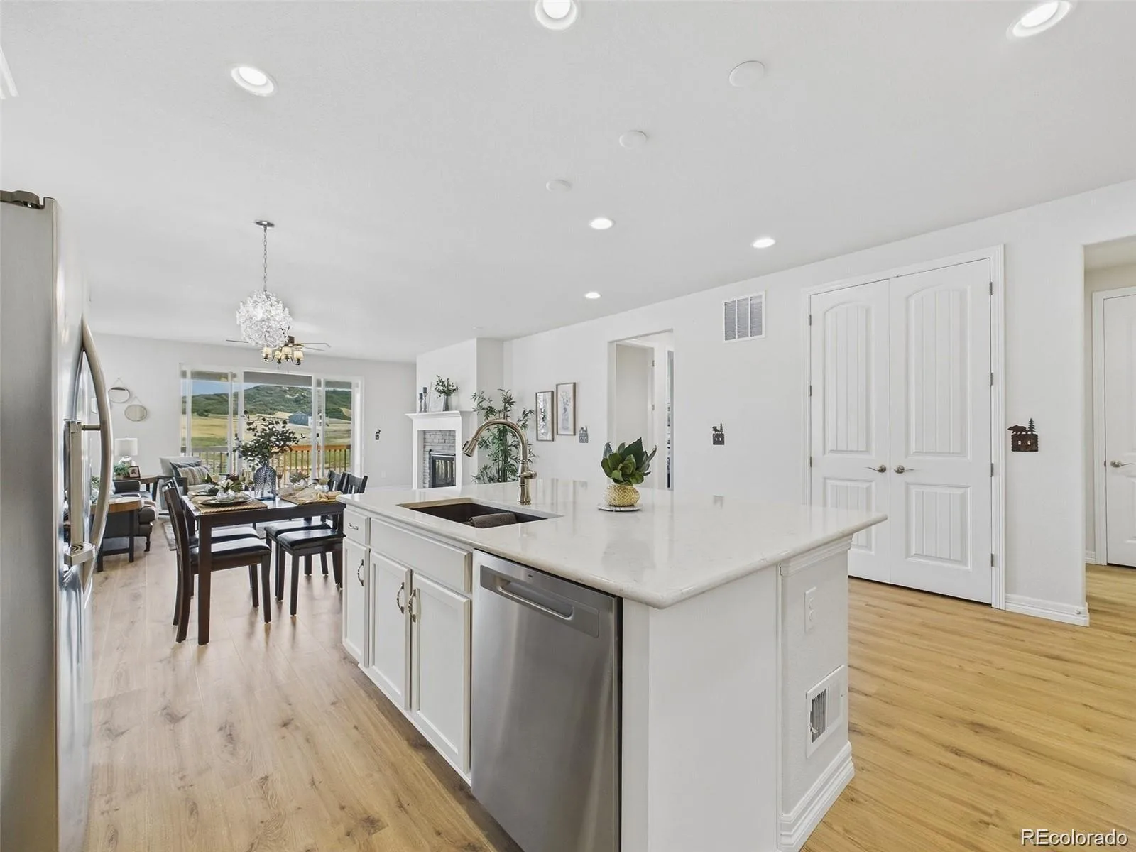 6142 Leilani Lane Castle Rock CO 80108 | MLS #REC4101767 08192026203452 1600 16