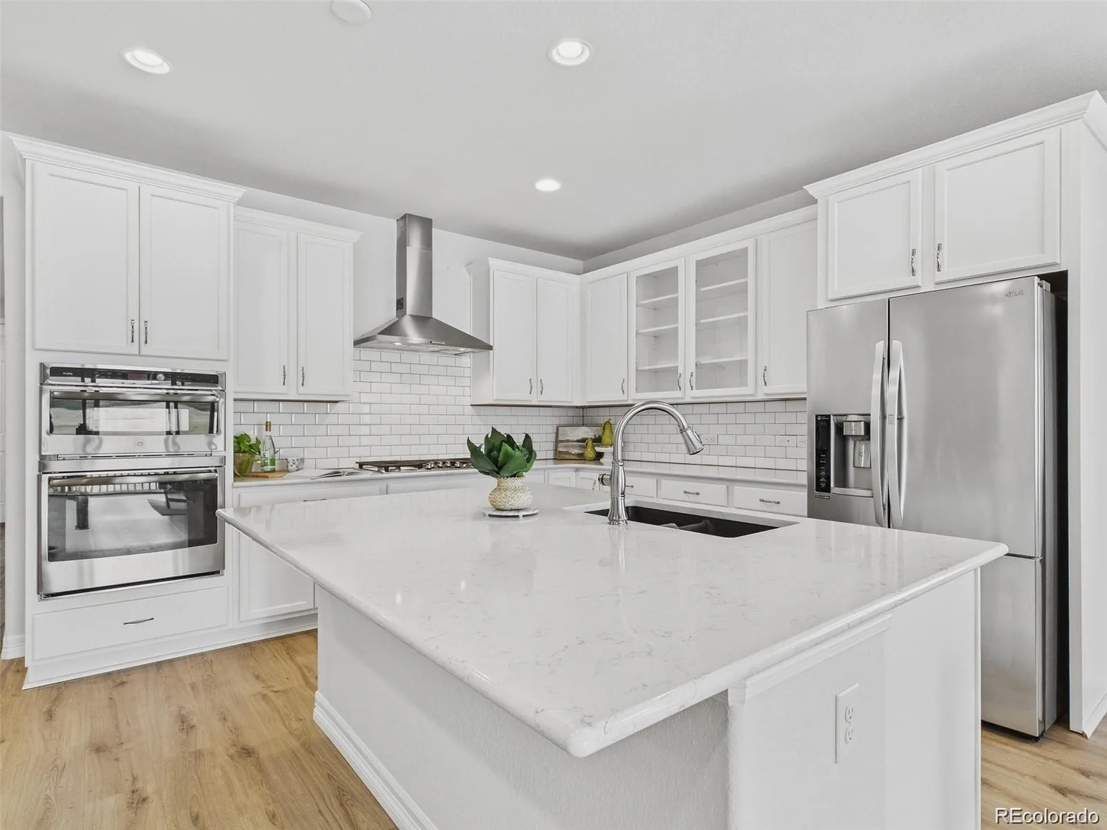 6142 Leilani Lane Castle Rock CO 80108 | MLS #REC4101767 08192026203452 1600 3