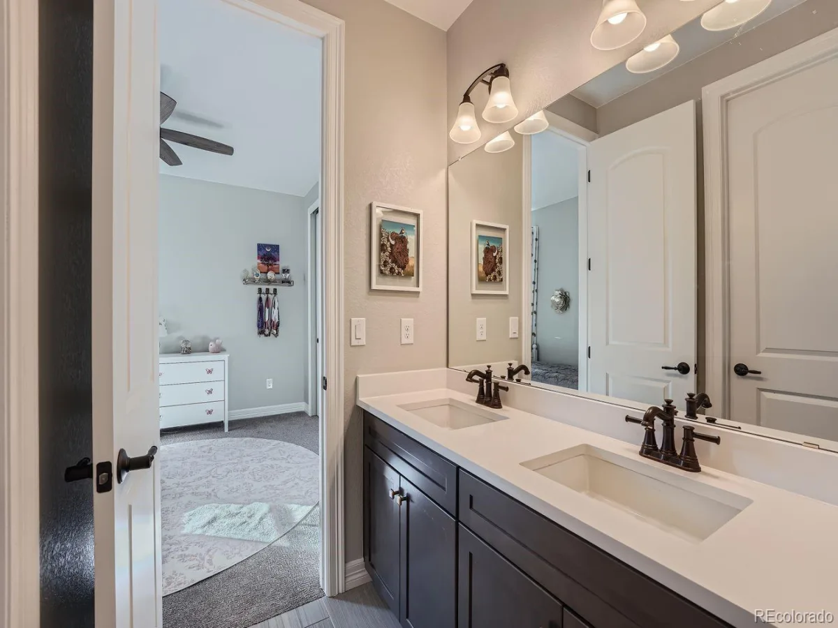 7115 S Uriah Street Aurora CO 80016 | MLS #REC4102621 09242026000521 1200 19