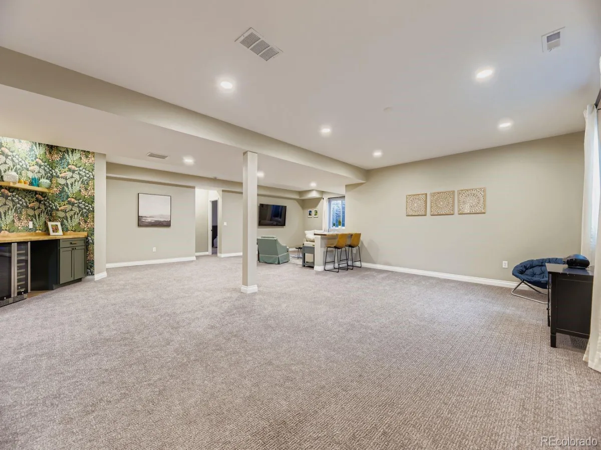 7115 S Uriah Street Aurora CO 80016 | MLS #REC4102621 09242026000521 1200 31