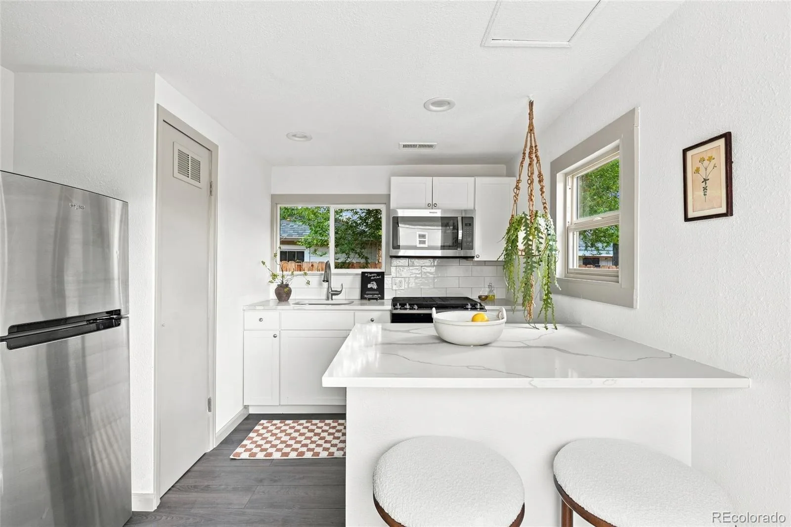 1265 Urban Street Lakewood CO 80401 | MLS #REC4104250 08132026215819 1600 19