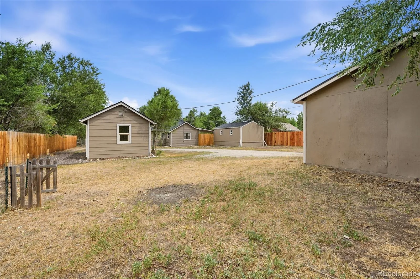 1265 Urban Street Lakewood CO 80401 | MLS #REC4104250 08132026215819 1600 27