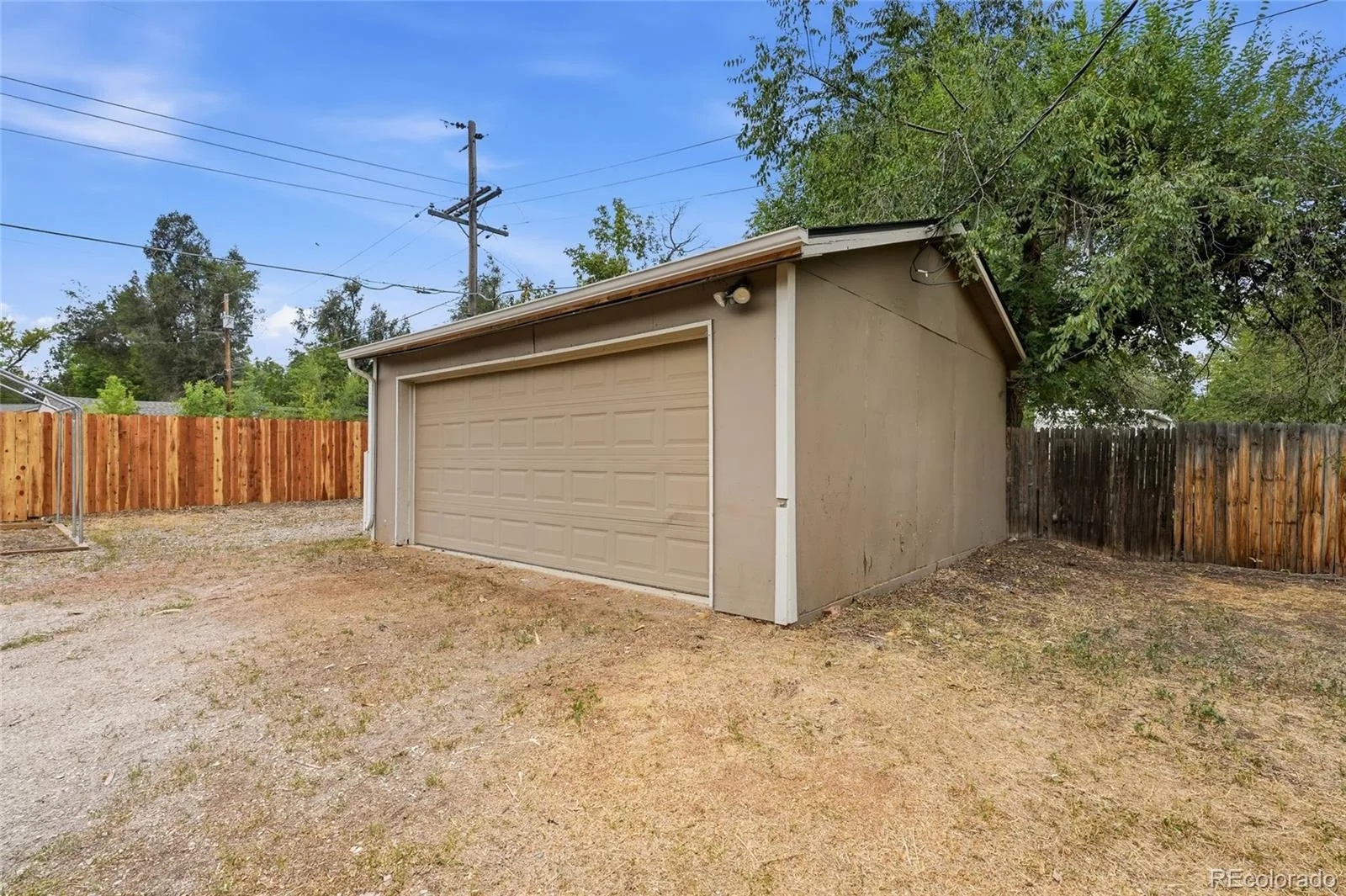 1265 Urban Street Lakewood CO 80401 | MLS #REC4104250 08132026215819 1600 28