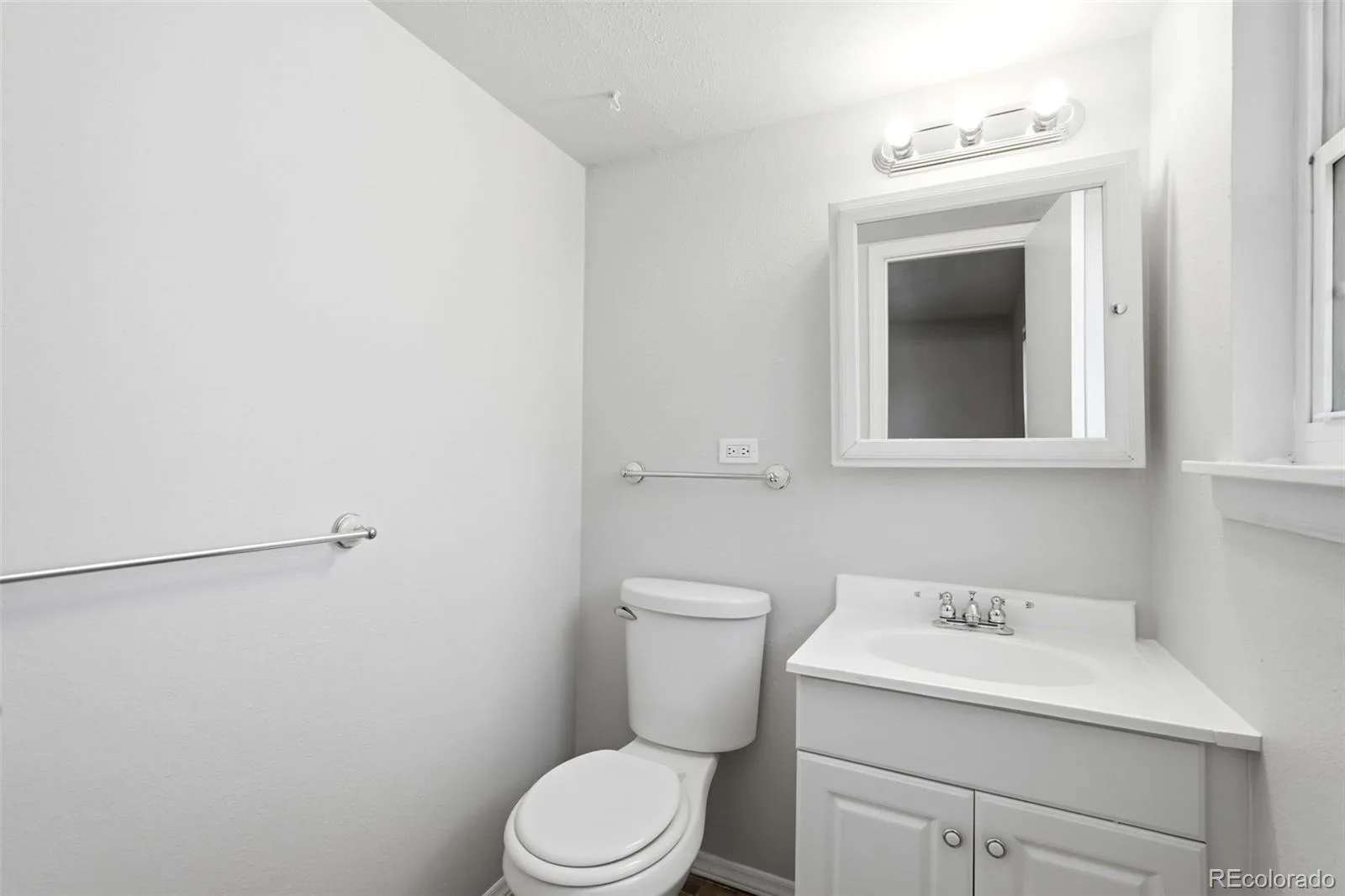 9350 E Girard Avenue #9 Denver CO 80231 MLS #REC4104693 06172026233918 1600 18