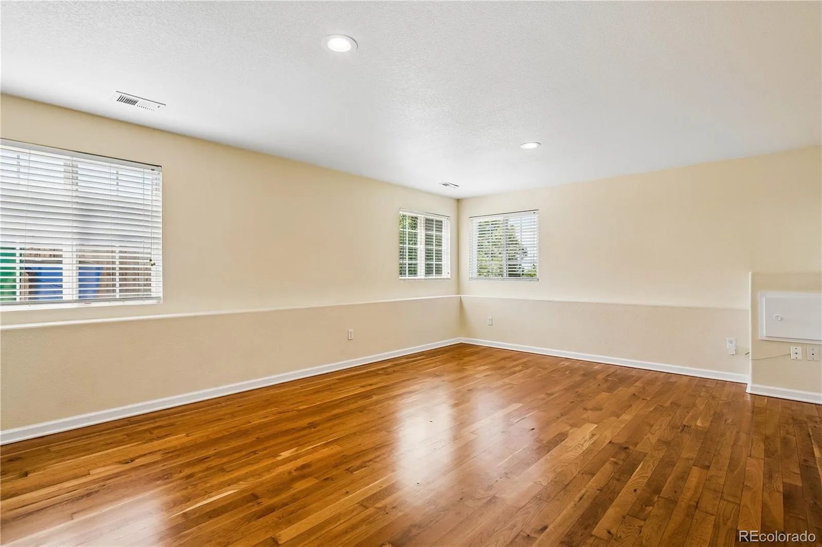 2639 S Danube Way Aurora CO 80013 | MLS #REC4104981 08132026143613 1600 16