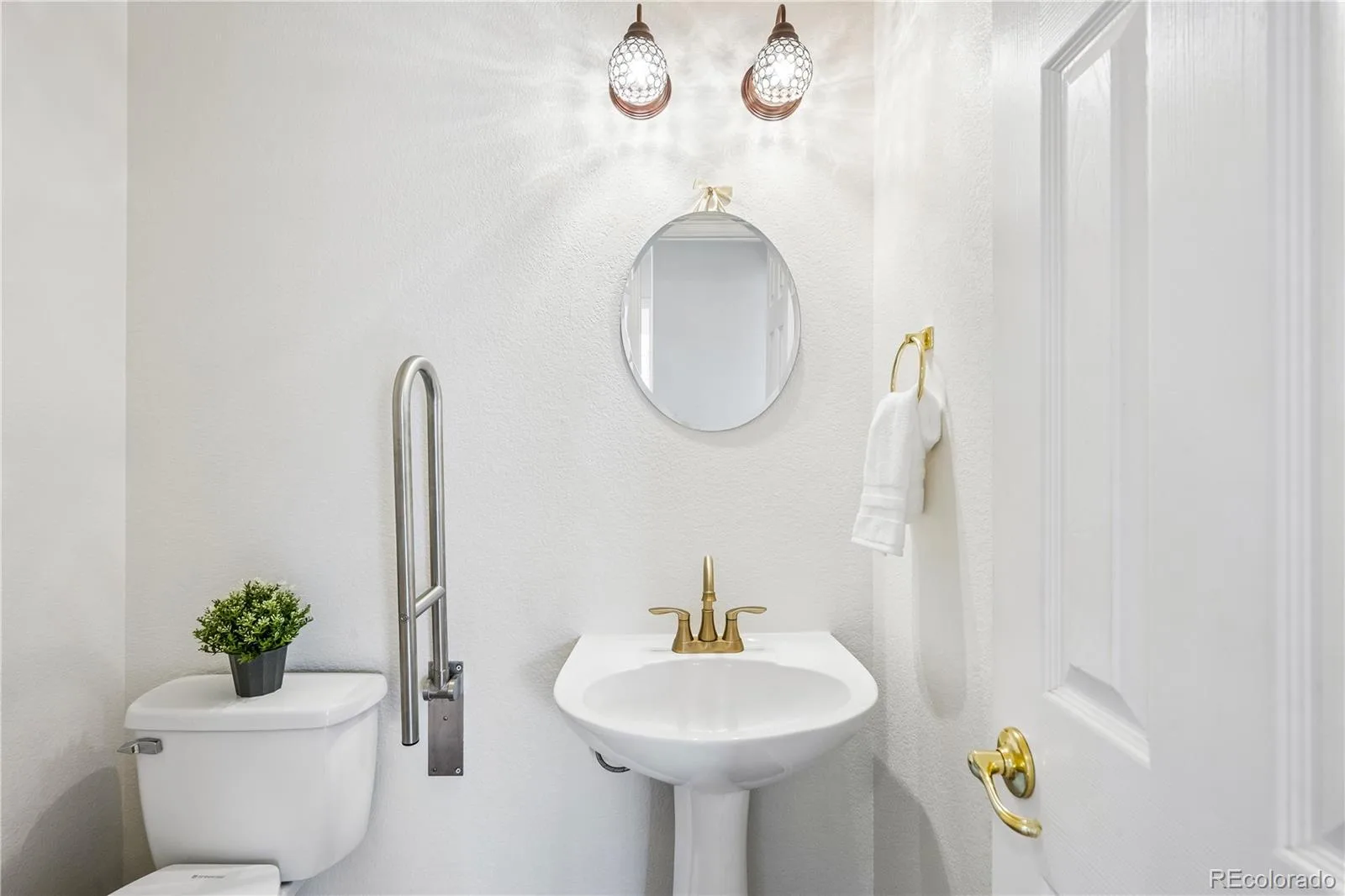 2639 S Danube Way Aurora CO 80013 | MLS #REC4104981 08132026143613 1600 18