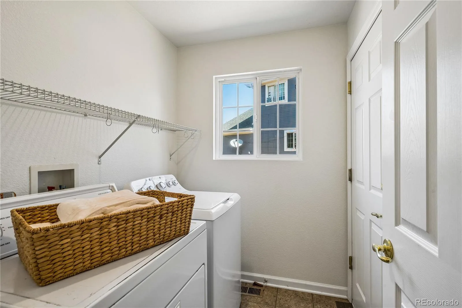 2639 S Danube Way Aurora CO 80013 | MLS #REC4104981 08132026143613 1600 20