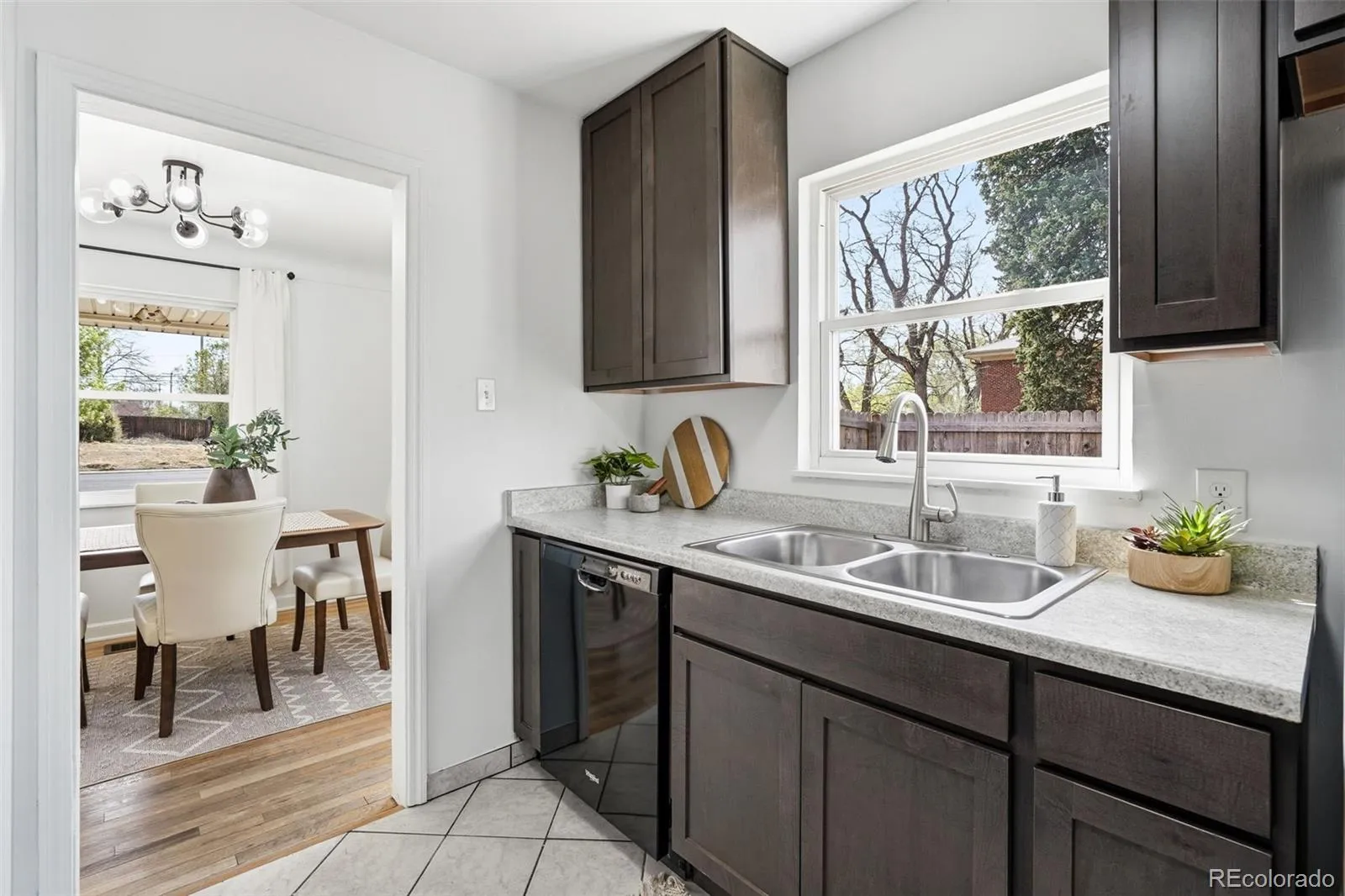 04112026154849 1600 10