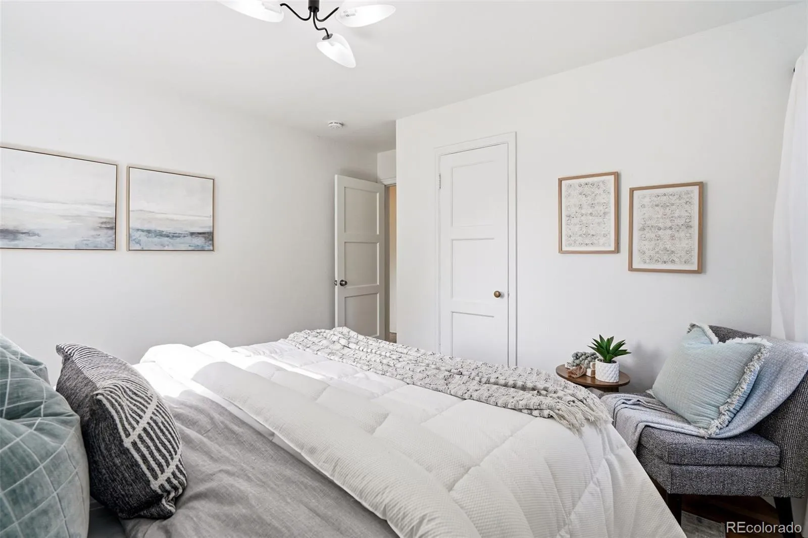 04112026154849 1600 16