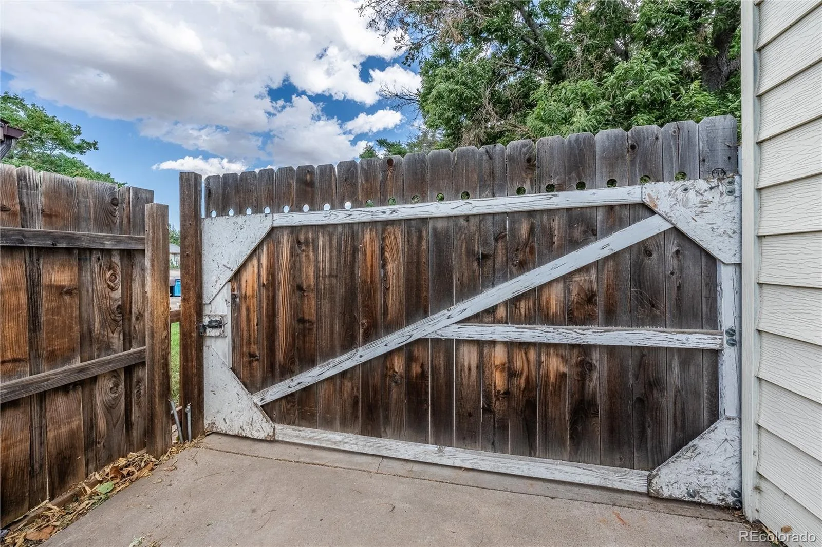 6461 Hudson Street Commerce City CO 80022 | MLS #REC4110341 08032026214822 1600 33