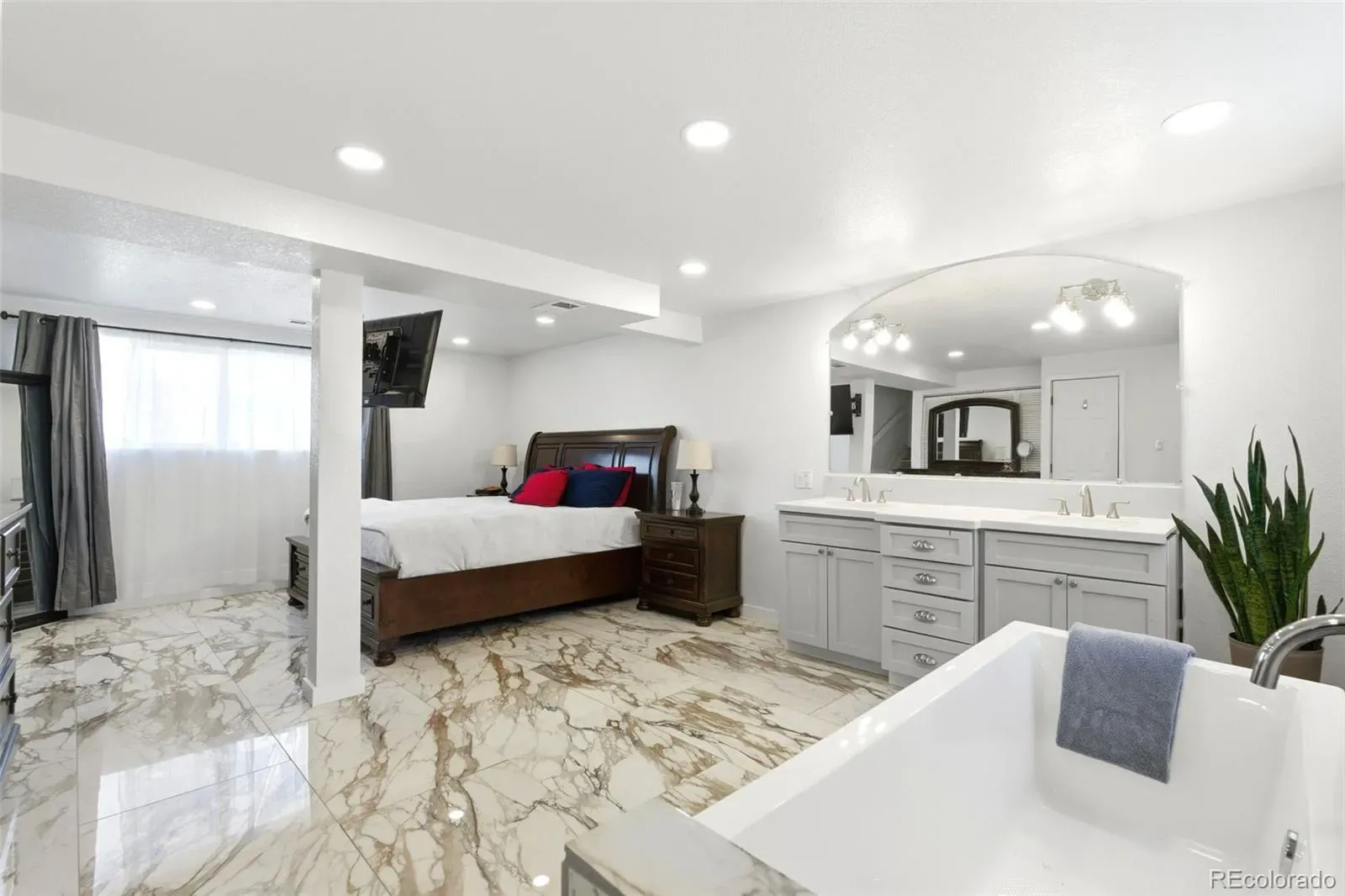 03272026000538 1600 14