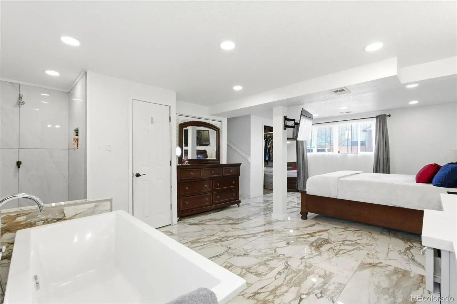 03272026000538 1600 16