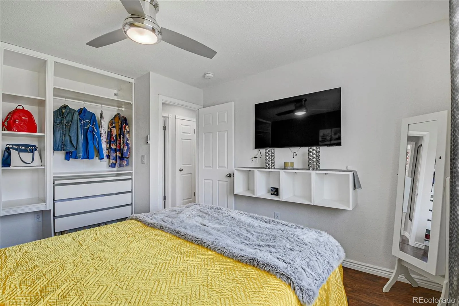3021 S Helena Street Aurora CO 80013 | MLS #REC4113958 08302026210415 1600 24
