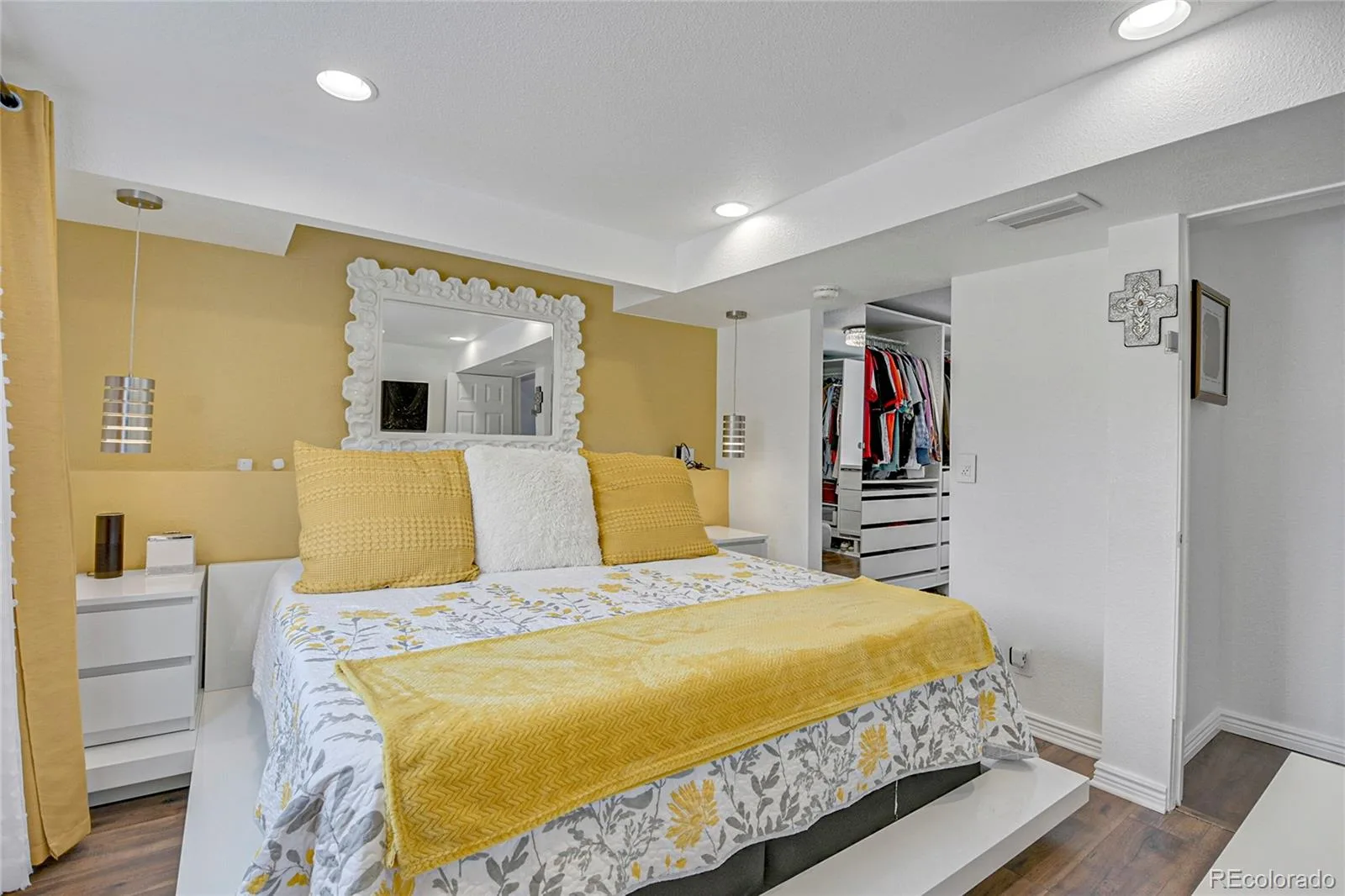 3021 S Helena Street Aurora CO 80013 | MLS #REC4113958 08302026210415 1600 40